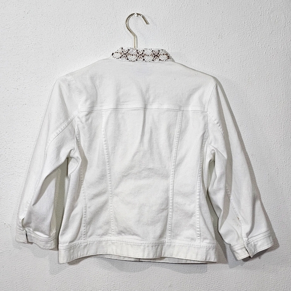 Vintage Harolds Women's White Denim Jacket with Embellished Collar - Picture 3 of 9